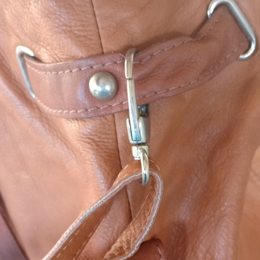 Zagara Elegant Tan Leather Shoulder And Cross Body Bag‎ - Picture 8 of 15